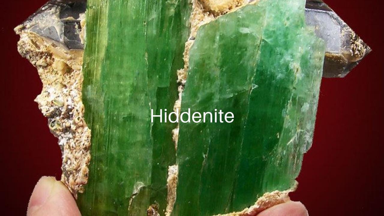 Astrological signs of Hiddenite crystal